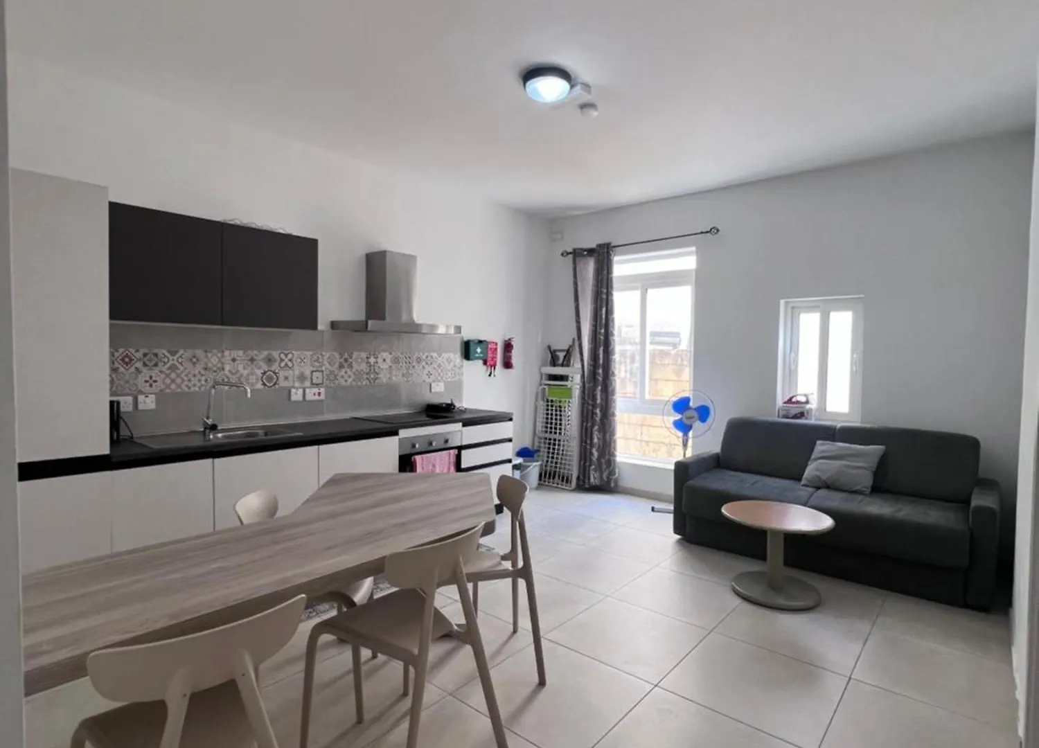 Sunshine Court Apartment No 1 contacts